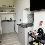 Luce Sul - Centro Storico - 3min Walking Беллано