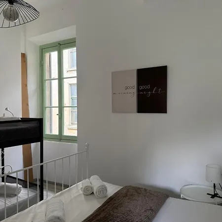 Luce Sul - Centro Storico - 3min Walking Apartment Bellano