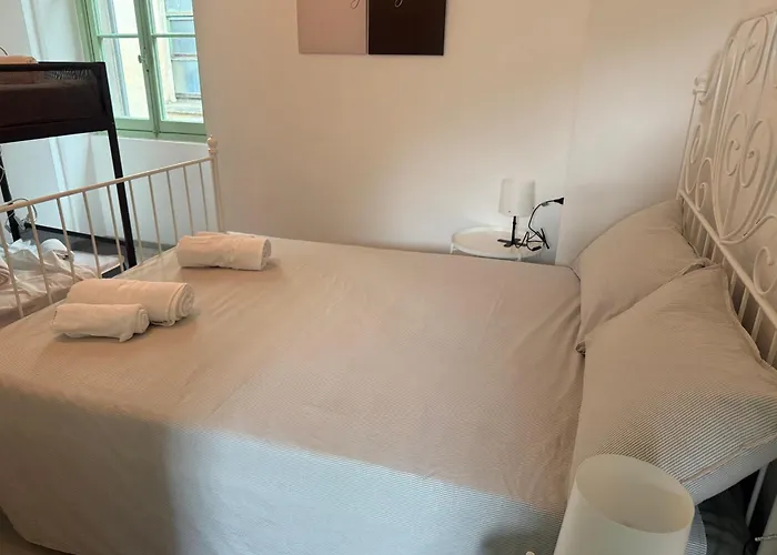 Luce Sul - Centro Storico - 3min Walking Apartment
